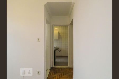 Corredor de apartamento para alugar com 2 quartos, 47m² em Cambuci, São Paulo