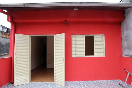 Fachada de casa à venda com 3 quartos, 140m² em Jardim Três Marias, Taboão da Serra