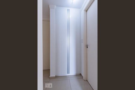 Corredor de apartamento à venda com 3 quartos, 128m² em Vila Brandina, Campinas