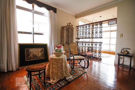 Apartamento à venda com 190m², 3 quartos e 1 vaga Apartamento à venda com 190m², 3 quartos e 1 vagaSala