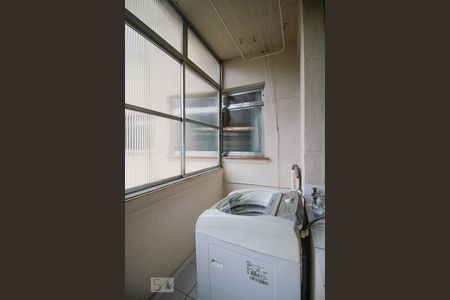 Apartamento à venda com 190m², 3 quartos e 1 vaga Apartamento à venda com 190m², 3 quartos e 1 vagaÁrea de Serviço