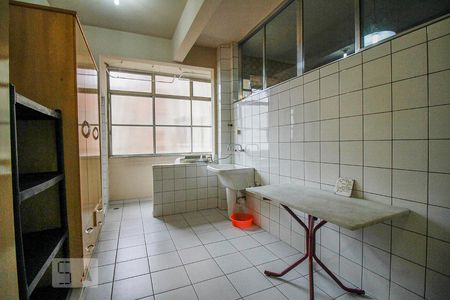 Apartamento à venda com 190m², 3 quartos e 1 vaga Apartamento à venda com 190m², 3 quartos e 1 vagaÁrea de Serviço