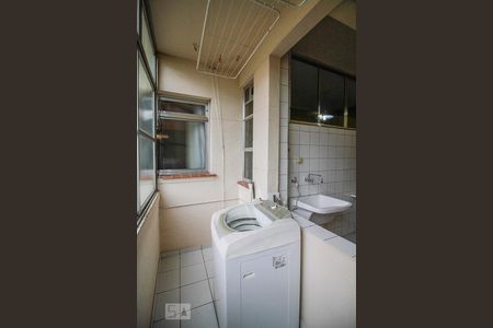 Apartamento à venda com 190m², 3 quartos e 1 vaga Apartamento à venda com 190m², 3 quartos e 1 vagaÁrea de Serviço