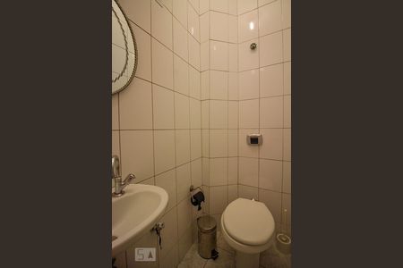 Apartamento à venda com 190m², 3 quartos e 1 vaga Apartamento à venda com 190m², 3 quartos e 1 vagaLavabo