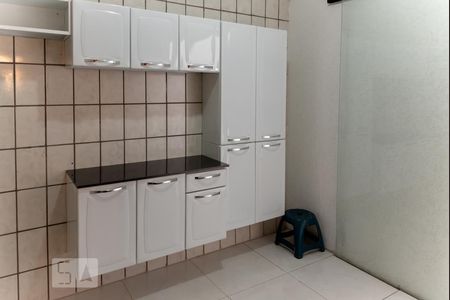 Casa à venda com 220m², 4 quartos e 4 vagas Casa à venda com 220m², 4 quartos e 4 vagasCasa 2 - Cozinha