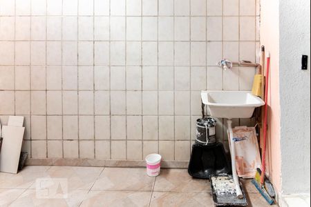 Casa à venda com 220m², 4 quartos e 4 vagas Casa à venda com 220m², 4 quartos e 4 vagasCasa 2 - Área de Serviço