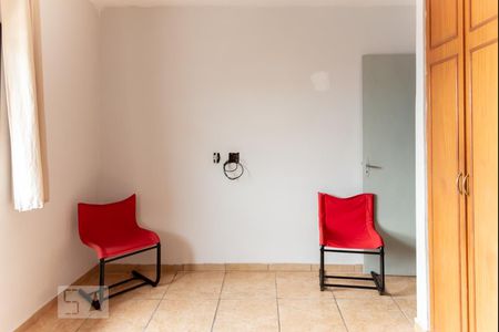 Casa à venda com 220m², 4 quartos e 4 vagas Casa à venda com 220m², 4 quartos e 4 vagasCasa 1 - Quarto 1