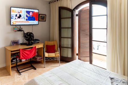 Casa à venda com 220m², 4 quartos e 4 vagas Casa à venda com 220m², 4 quartos e 4 vagasCasa 1 - Suite