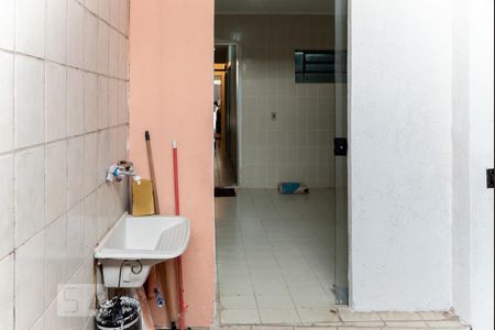 Casa à venda com 220m², 4 quartos e 4 vagas Casa à venda com 220m², 4 quartos e 4 vagasCasa 2 - Área de Serviço