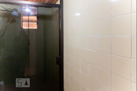 Casa à venda com 220m², 4 quartos e 4 vagas Casa à venda com 220m², 4 quartos e 4 vagasCasa 2 - Banheiro