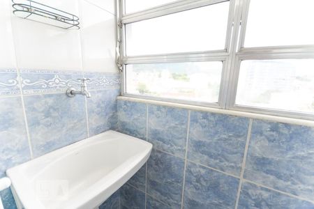 Apartamento para alugar com 49m², 1 quarto e sem vagaBanheiro