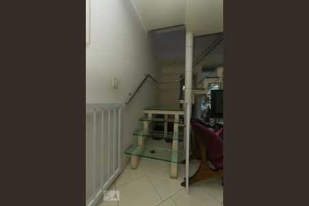 Escada de casa à venda com 3 quartos, 250m² em Mirandópolis, São Paulo