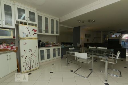 Cozinha de casa à venda com 3 quartos, 250m² em Mirandópolis, São Paulo