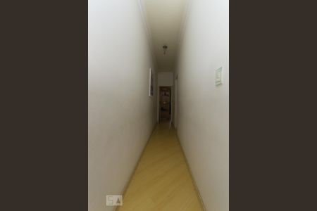 Corredor de casa à venda com 3 quartos, 250m² em Mirandópolis, São Paulo