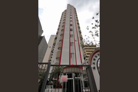 Apartamento à venda com 28m², 1 quarto e 1 vagaFachada