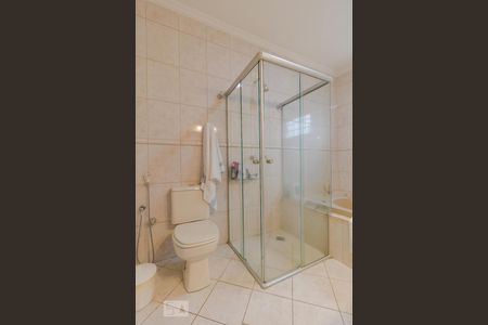 Banheiro da Suíte 01 de casa para alugar com 4 quartos, 252m² em Vila Brandina, Campinas