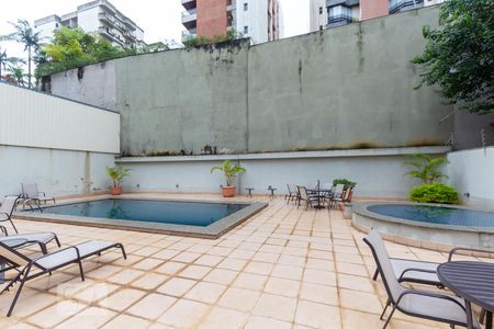 Apartamento à venda com 197m², 2 quartos e 2 vagasPiscina