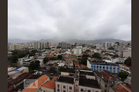 Apartamento à venda com 105m², 4 quartos e 2 vagas Apartamento à venda com 105m², 4 quartos e 2 vagasVista do quarto