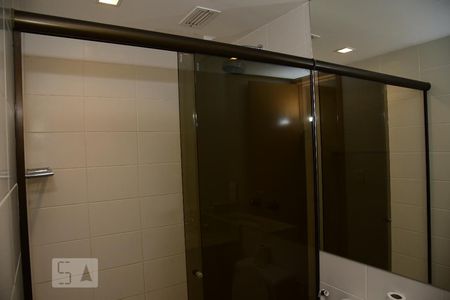 Apartamento à venda com 100m², 2 quartos e 2 vagasBanheiro do Quarto 2
