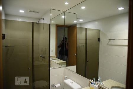 Apartamento à venda com 100m², 2 quartos e 2 vagasBanheiro Social