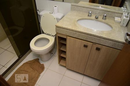 Apartamento à venda com 100m², 2 quartos e 2 vagasBanheiro do Quarto 2