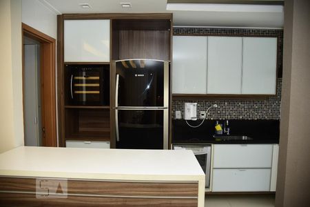 Apartamento à venda com 100m², 2 quartos e 2 vagasCozinha