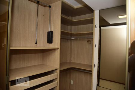 Apartamento à venda com 100m², 2 quartos e 2 vagasCloset do Quarto 2