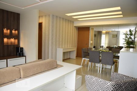 Sala de apartamento à venda com 2 quartos, 100m² em Barra da Tijuca, Rio de Janeiro