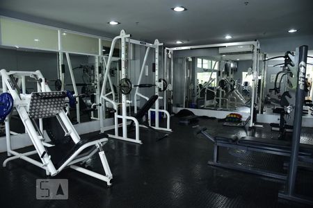 Apartamento à venda com 100m², 2 quartos e 2 vagasAcademia