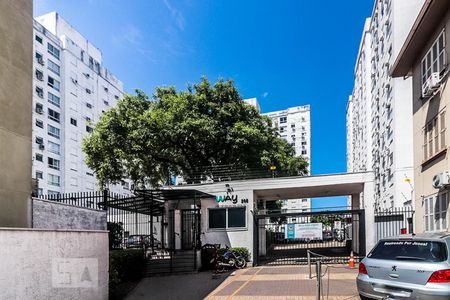 Apartamento para alugar com 70m², 3 quartos e 1 vaga Apartamento para alugar com 70m², 3 quartos e 1 vagaFachada