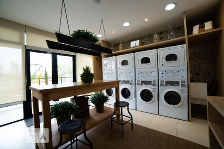 Studio para alugar com 38m², 1 quarto e 1 vaga Studio para alugar com 38m², 1 quarto e 1 vagaLavanderia
