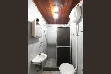Banheiro Social de casa para alugar com 1 quarto, 40m² em Cachambi, Rio de Janeiro