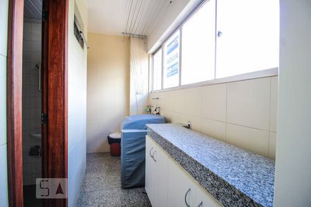 Apartamento à venda com 87m², 3 quartos e 1 vagaÁrea de Serviço