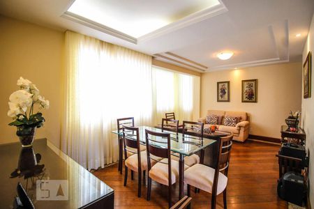 Apartamento à venda com 87m², 3 quartos e 1 vagaSala