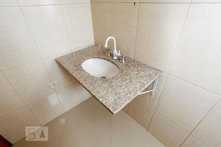 Casa à venda com 300m², 3 quartos e 3 vagasBanheiro 2