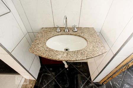 Casa à venda com 300m², 3 quartos e 3 vagasBanheiro 2 Garagem