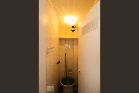 Apartamento à venda com 110m², 3 quartos e 1 vaga Apartamento à venda com 110m², 3 quartos e 1 vagaBanheiro de Serviço