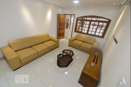 Sala de casa à venda com 3 quartos, 117m² em Vila Augusta, Guarulhos