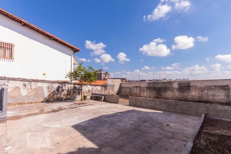 Quintal de casa para alugar com 3 quartos, 130m² em Planalto, Belo Horizonte