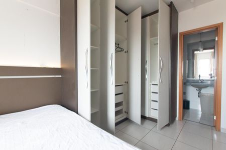 Suite 1 de apartamento para alugar com 2 quartos, 65m² em Setor Sudoeste, Goiânia