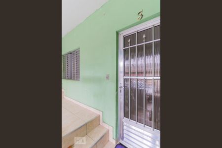 Frente de casa à venda com 2 quartos, 60m² em Jardim das Camélias, São Paulo