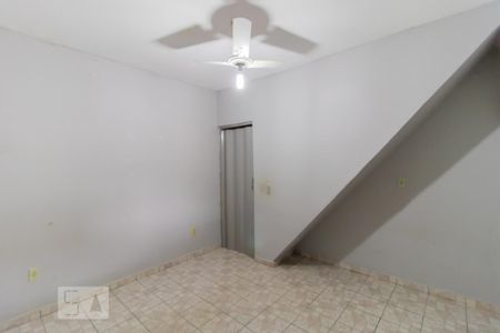Quarto 2 de casa à venda com 2 quartos, 60m² em Jardim das Camélias, São Paulo