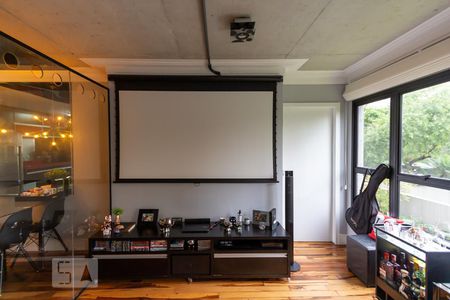 Sala de estar de apartamento para alugar com 2 quartos, 70m² em Vila Suzana, São Paulo