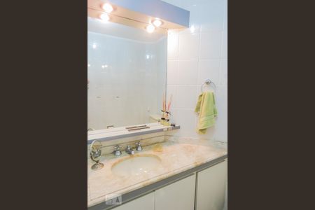 Apartamento à venda com 218m², 4 quartos e 3 vagasBanheiro Suíte 4