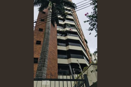 Apartamento à venda com 218m², 4 quartos e 3 vagasFachada 