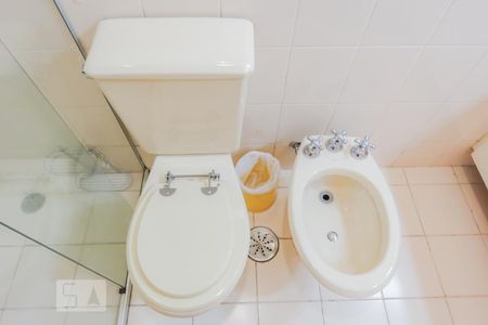 Apartamento à venda com 218m², 4 quartos e 3 vagasBanheiro Suíte 2