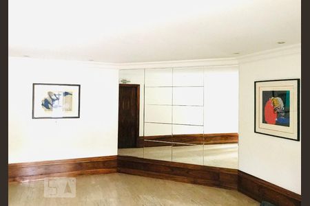 Apartamento à venda com 218m², 4 quartos e 3 vagasÁrea comum