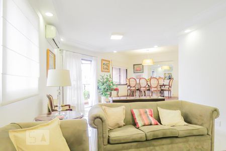 Sala  de apartamento à venda com 4 quartos, 218m² em Itaim Bibi, São Paulo