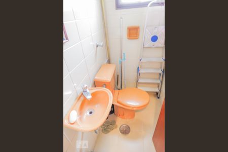 Apartamento à venda com 218m², 4 quartos e 3 vagasBanheiro de Serviço