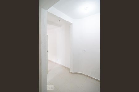 Cozinha de casa para alugar com 1 quarto, 37m² em Jardim Aeroporto, São Paulo